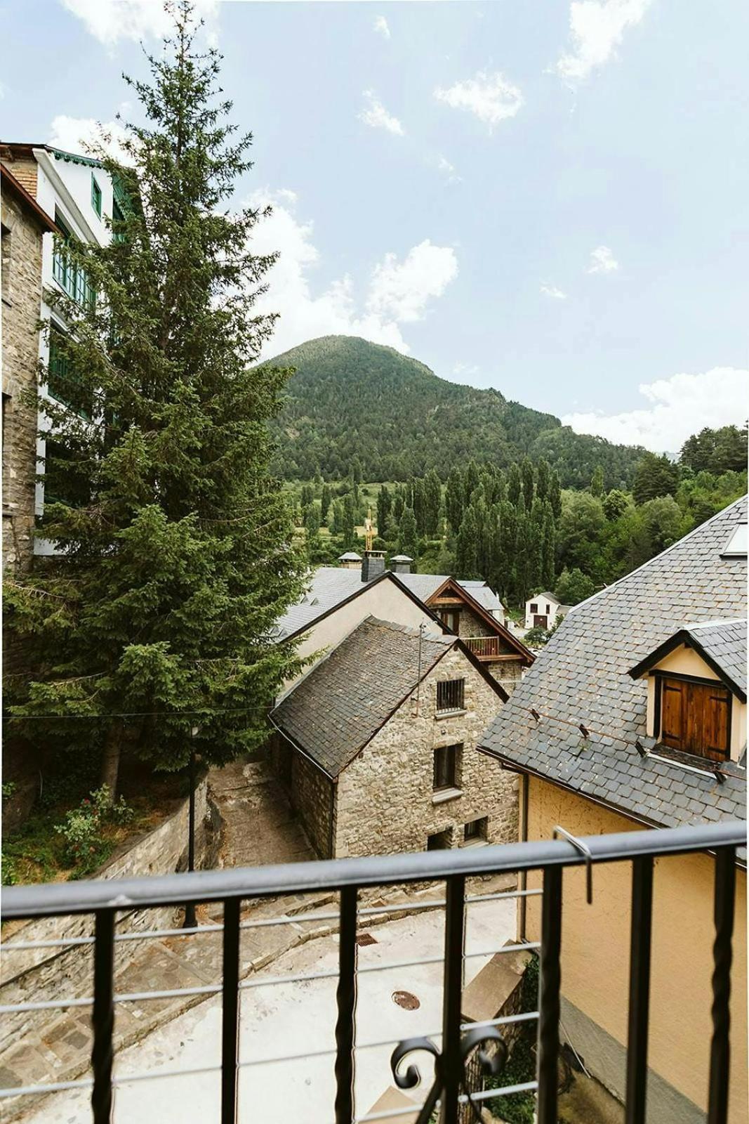 Casa Begona - Wifi Sencillo Y Acogedor Daire Sallent de Gállego Dış mekan fotoğraf