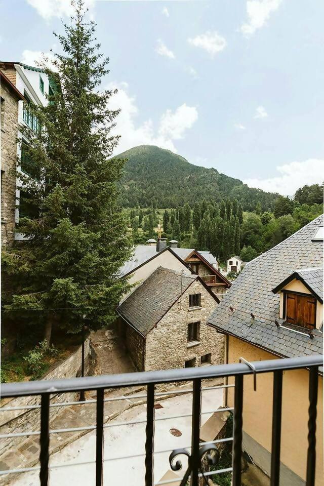 Casa Begona - Wifi Sencillo Y Acogedor Daire Sallent de Gállego Dış mekan fotoğraf
